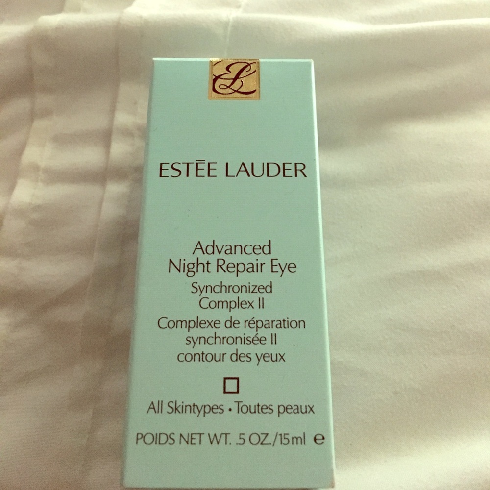 Estée Lauder eye creme new in box.