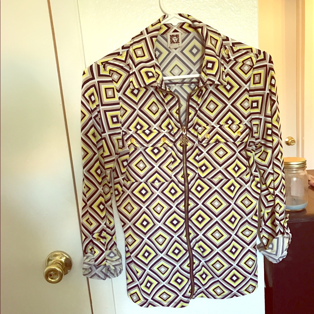 Cute zip up dress up/dress down shirt
