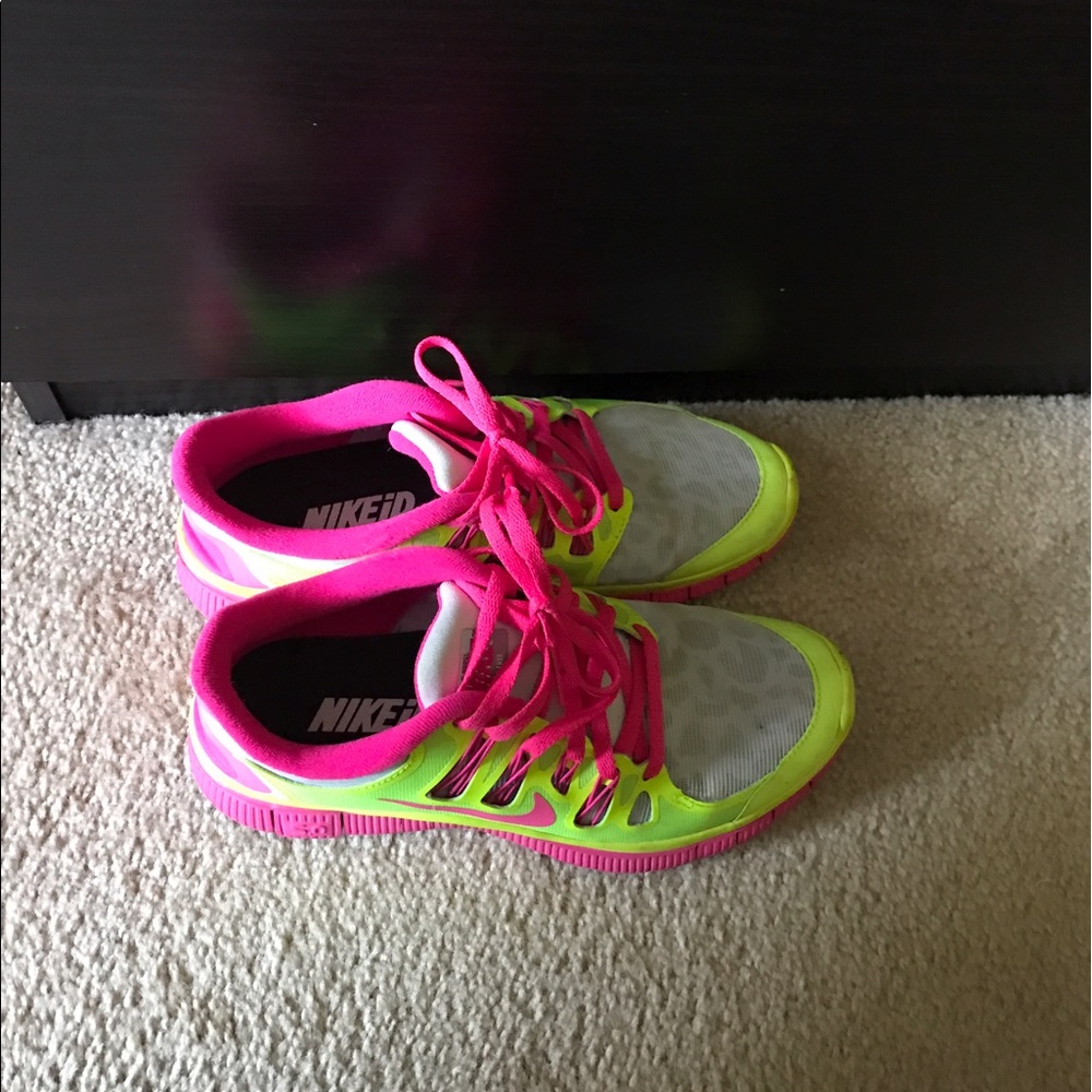 🏃🏽‍♀️🏃🏽‍♀️Good condition Pink Nikes!🏃🏽‍♀️