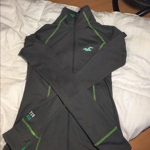 Sports Hollister zip up