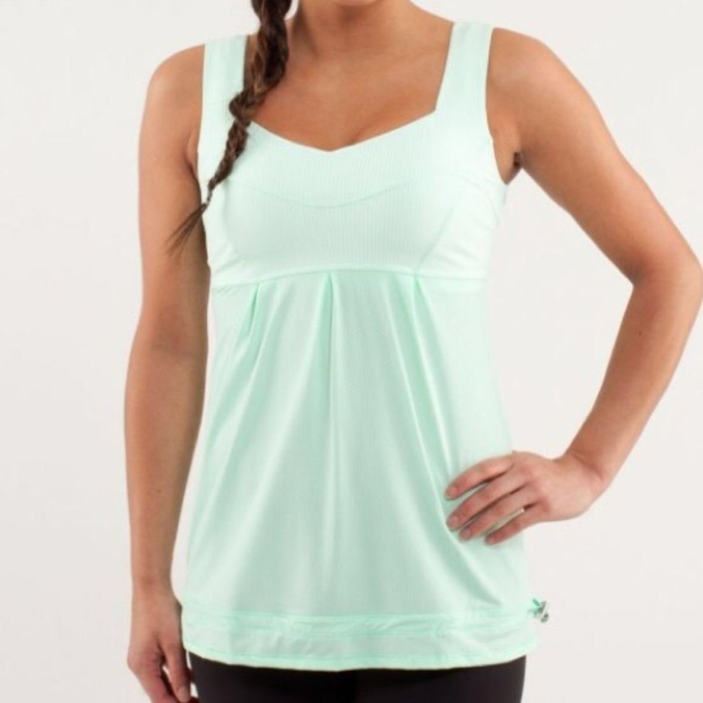 Lululemon Athletica Tame Me Mint Workout tank