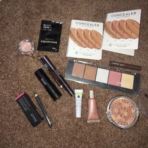 MAKEUP BUNDLE