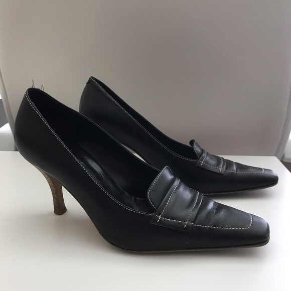 Banana Republic Shoes - Picture 3 of 4