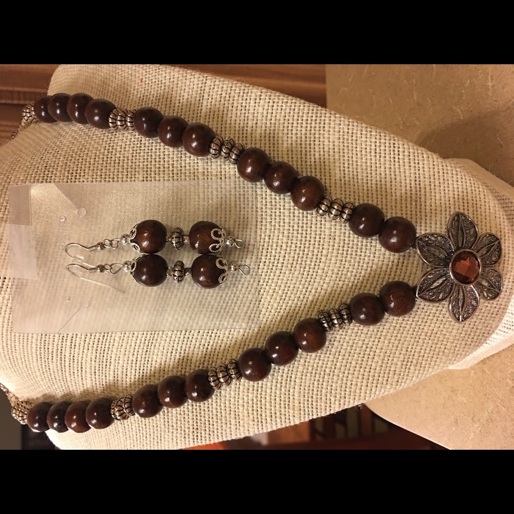 Handmade beaded necklace and earrings