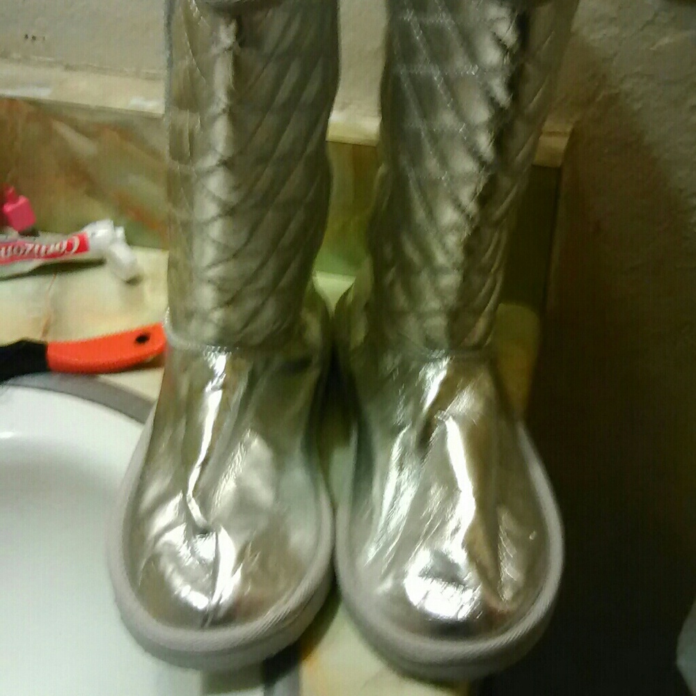 CHARLOTTE Russe bamboo boots