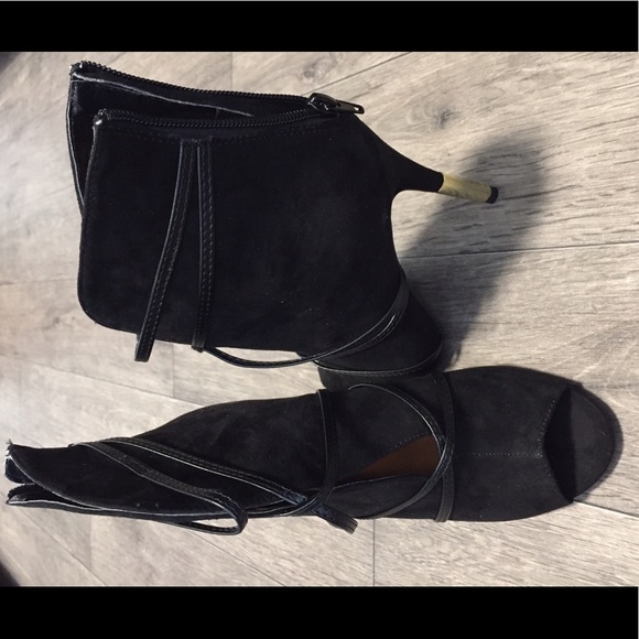 Quipid Open Toe Booties - Picture 4 of 4