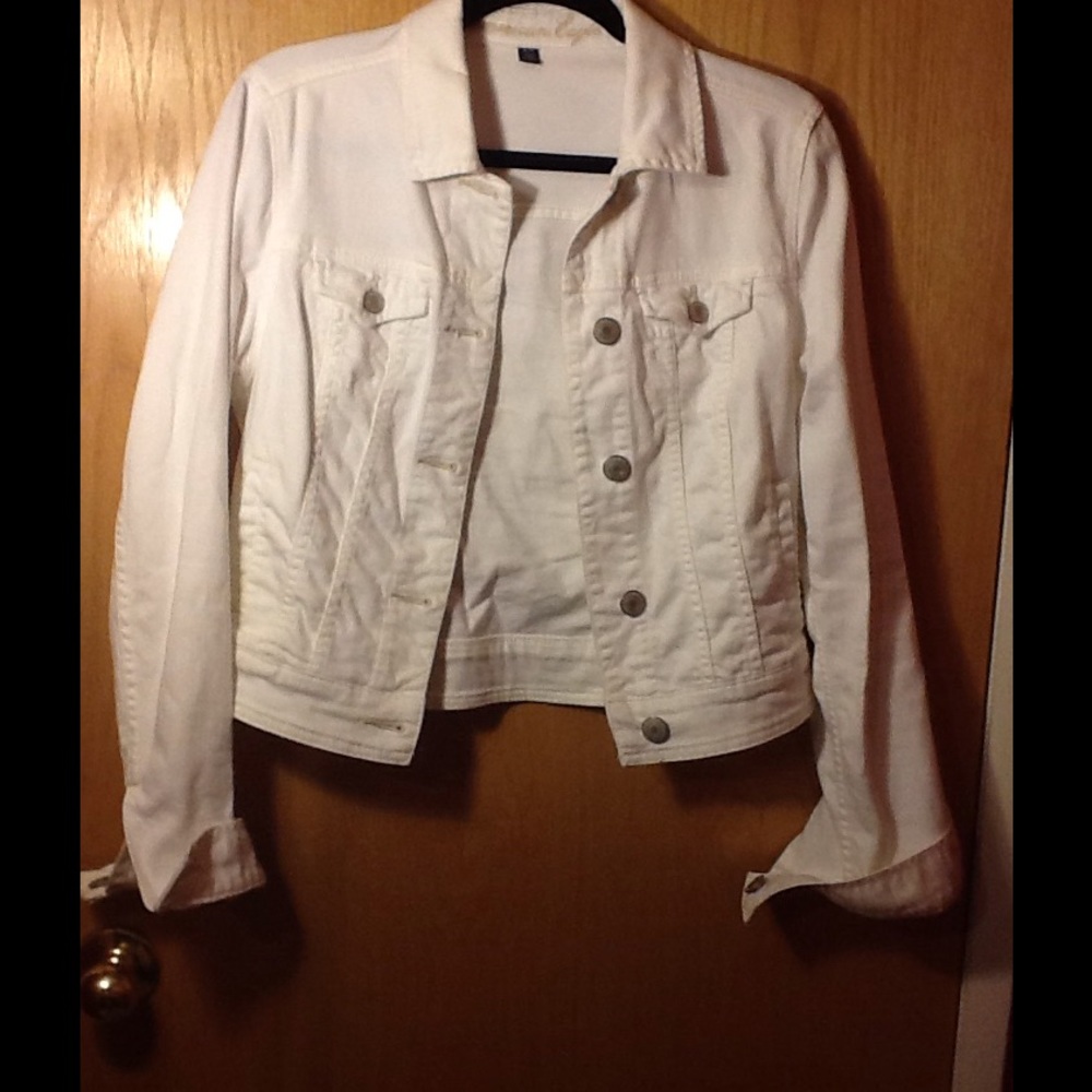 AMERICAN EAGLE DENIM JACKET
