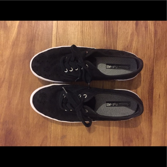 American Eagle shoes - Picture 4 of 6