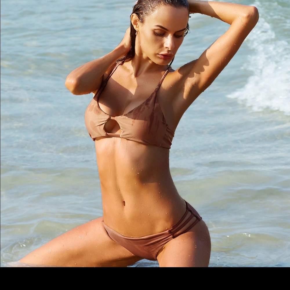 Beach Bronze  Bikini NWOT - Picture 3 of 6