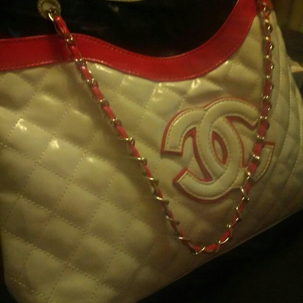 Shoulder bag