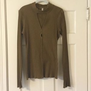 Mock neck cut-out ribbed long sleeve