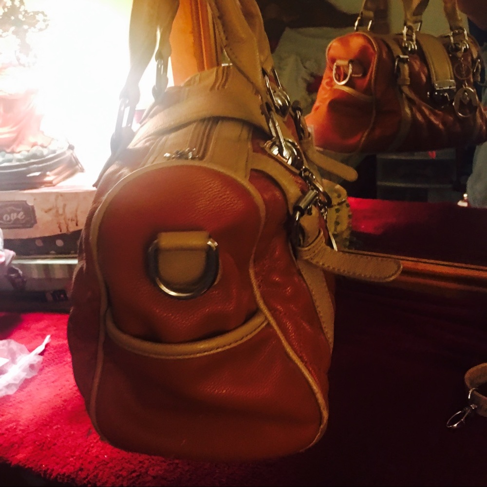 Handbag - Picture 4 of 4