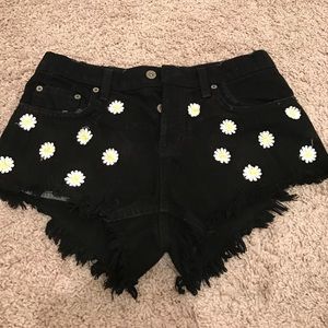 Sunflower embroidered, black High waisted denim