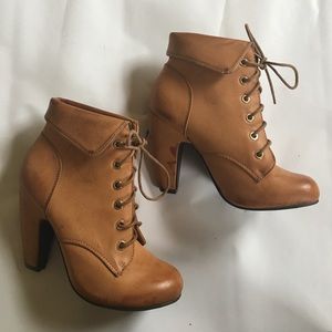 Congac/light brown lace up booties