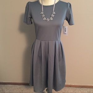 Lularoe NWT Gray Amelia Dress Sz Med