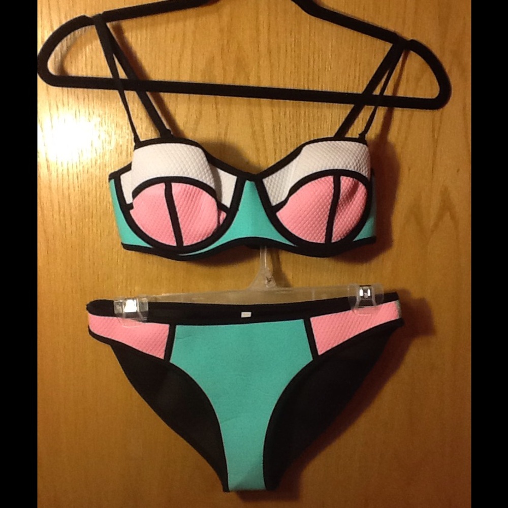COLORBLOCK, PUSH UP, NEON BIKINI