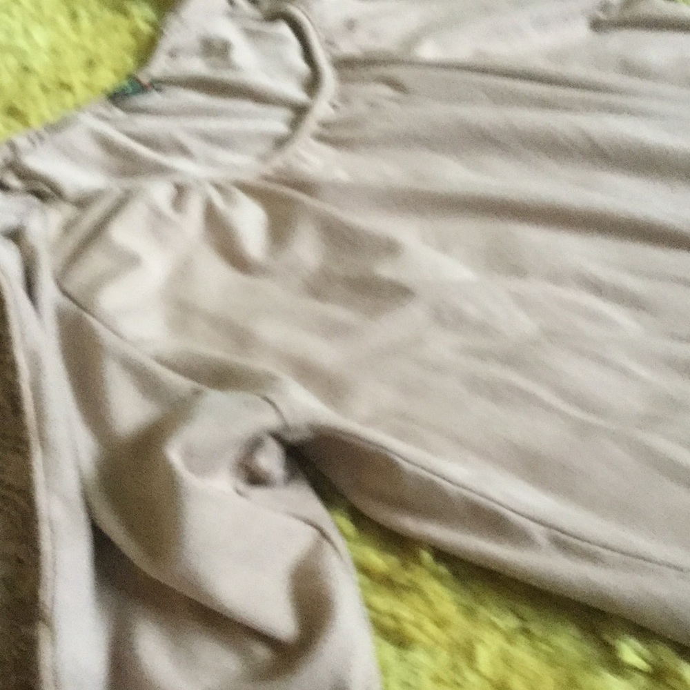 Shirt - Picture 3 of 4