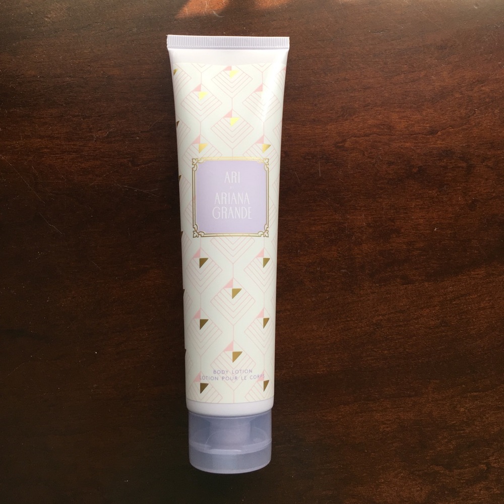 ARI by Ariana Grande Lotion