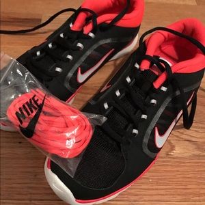 9.5 Nikes with additional red laces