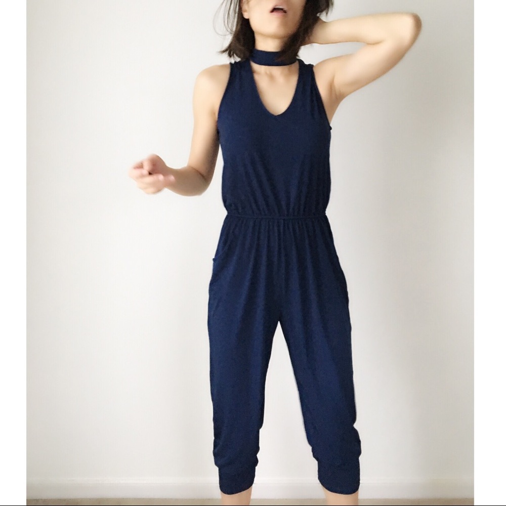 Midnight blu choker jumpsuit w side pockets. - Picture 3 of 5