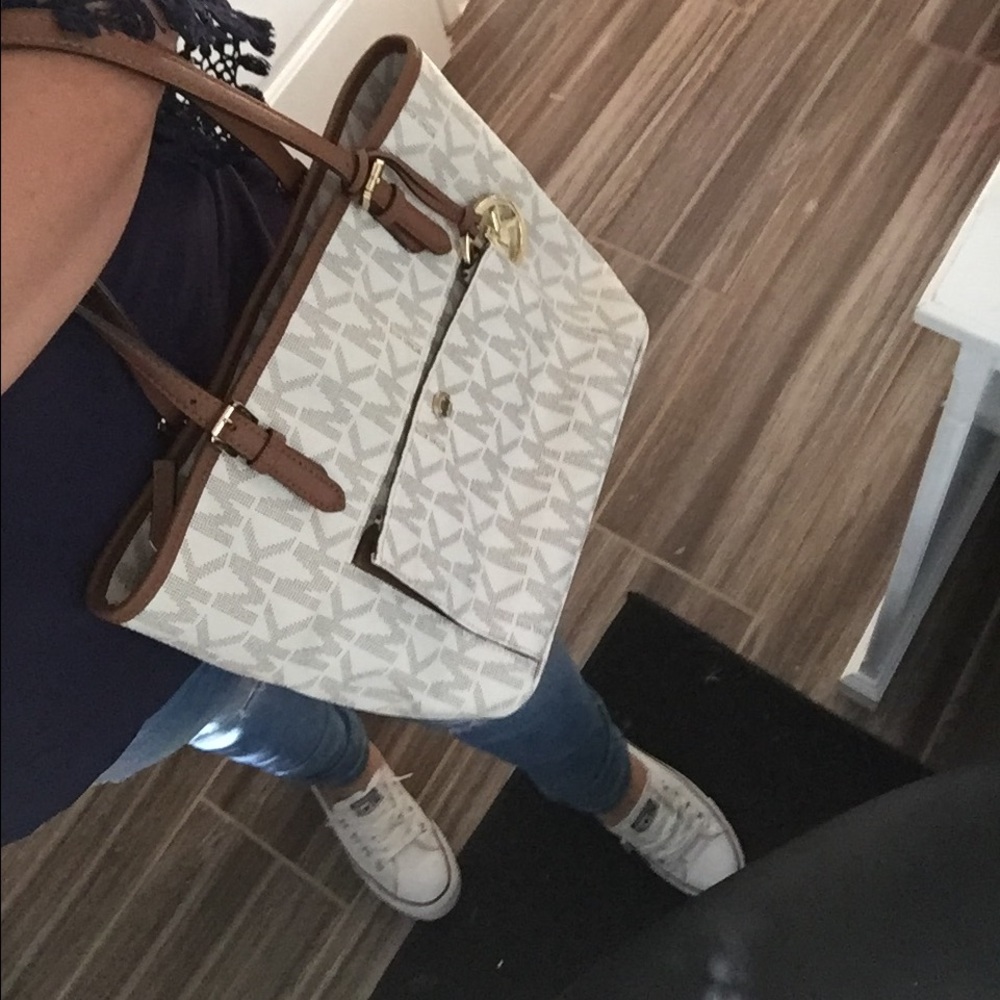 Excellent Condition Michael Kors Bag