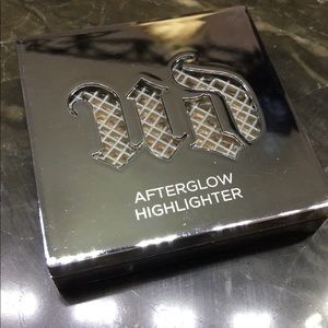 Urban Decay Afterglow - SIN