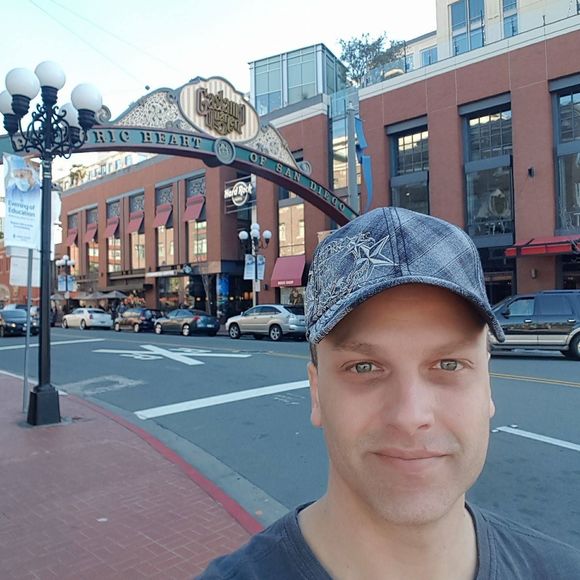 Meet your Posher, Jared - Picture 1 of 1