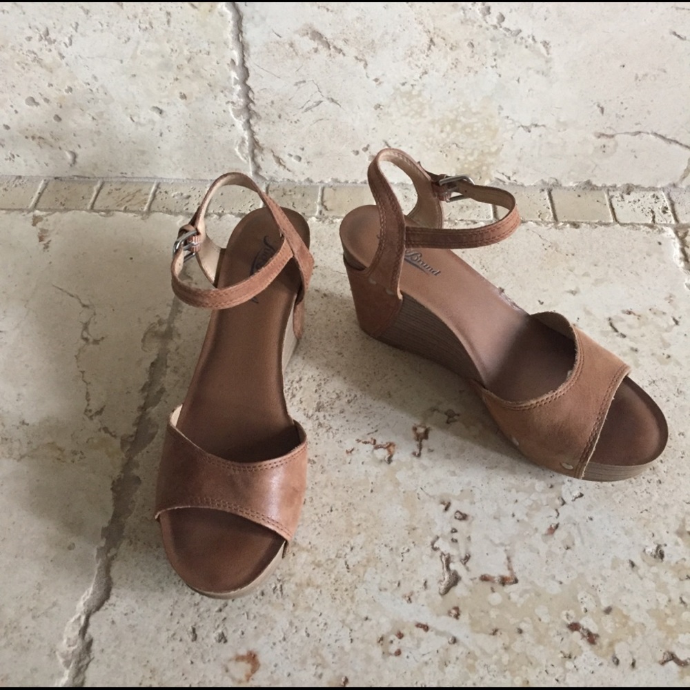 Lucky Brand brown leather wedges