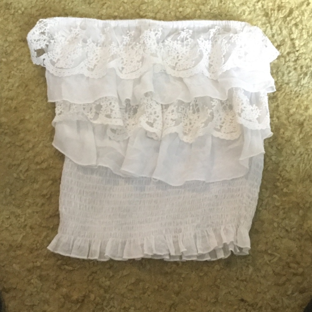 Strapless lace shirt