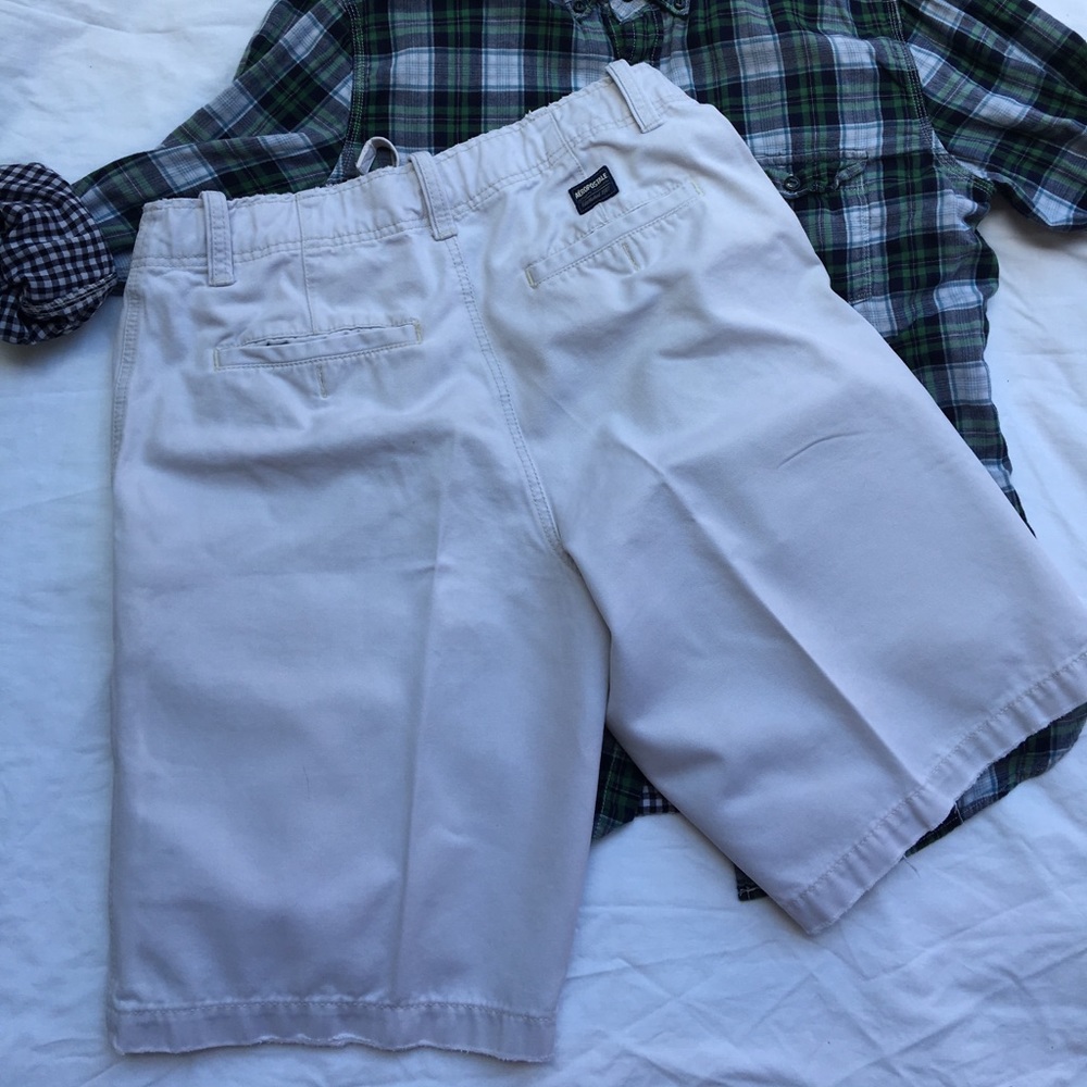 ⚫️ Aeropostale size 32 FLAT FRONT SHORTS in WHITE - Picture 4 of 4