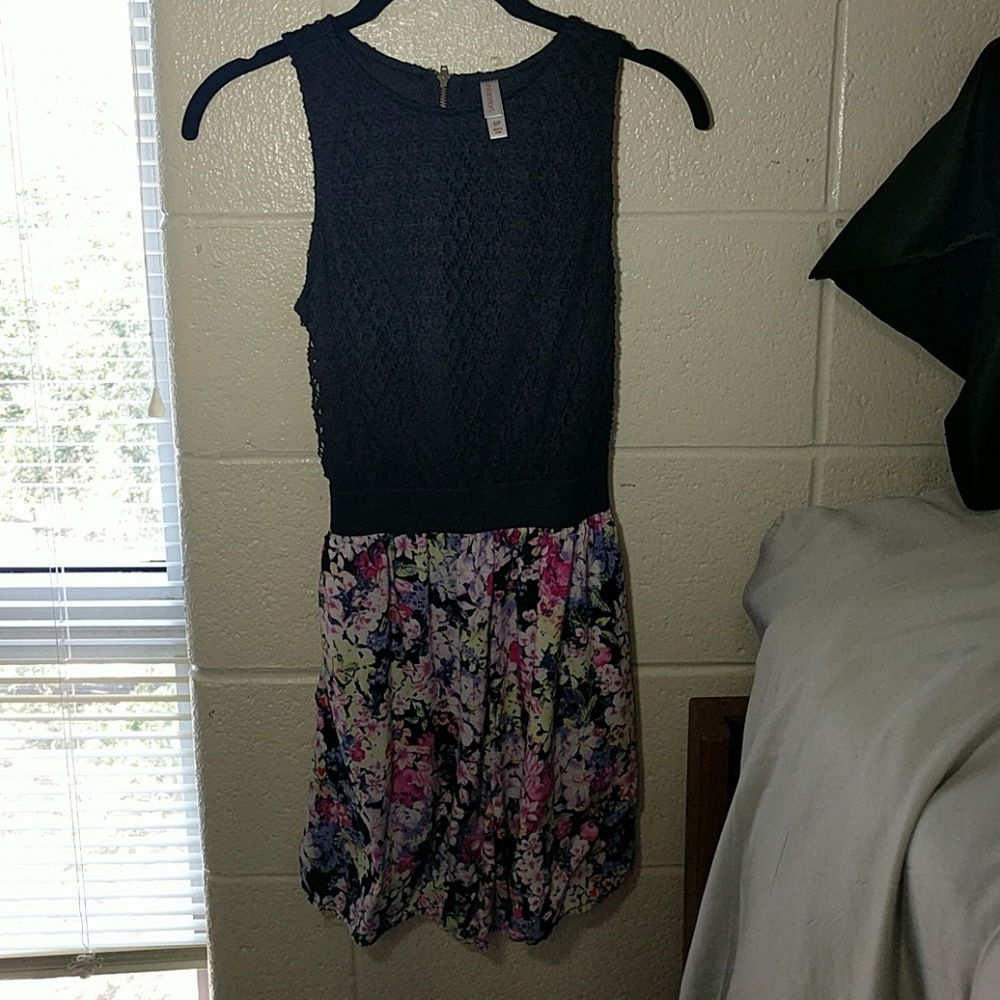Super chic romper with keyhole back