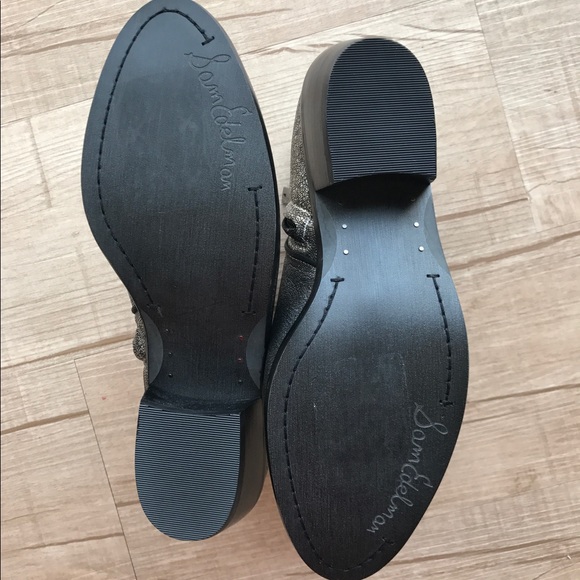 NWOB Sam Edelman Petty Cracked Metallic Bootie - Picture 8 of 8