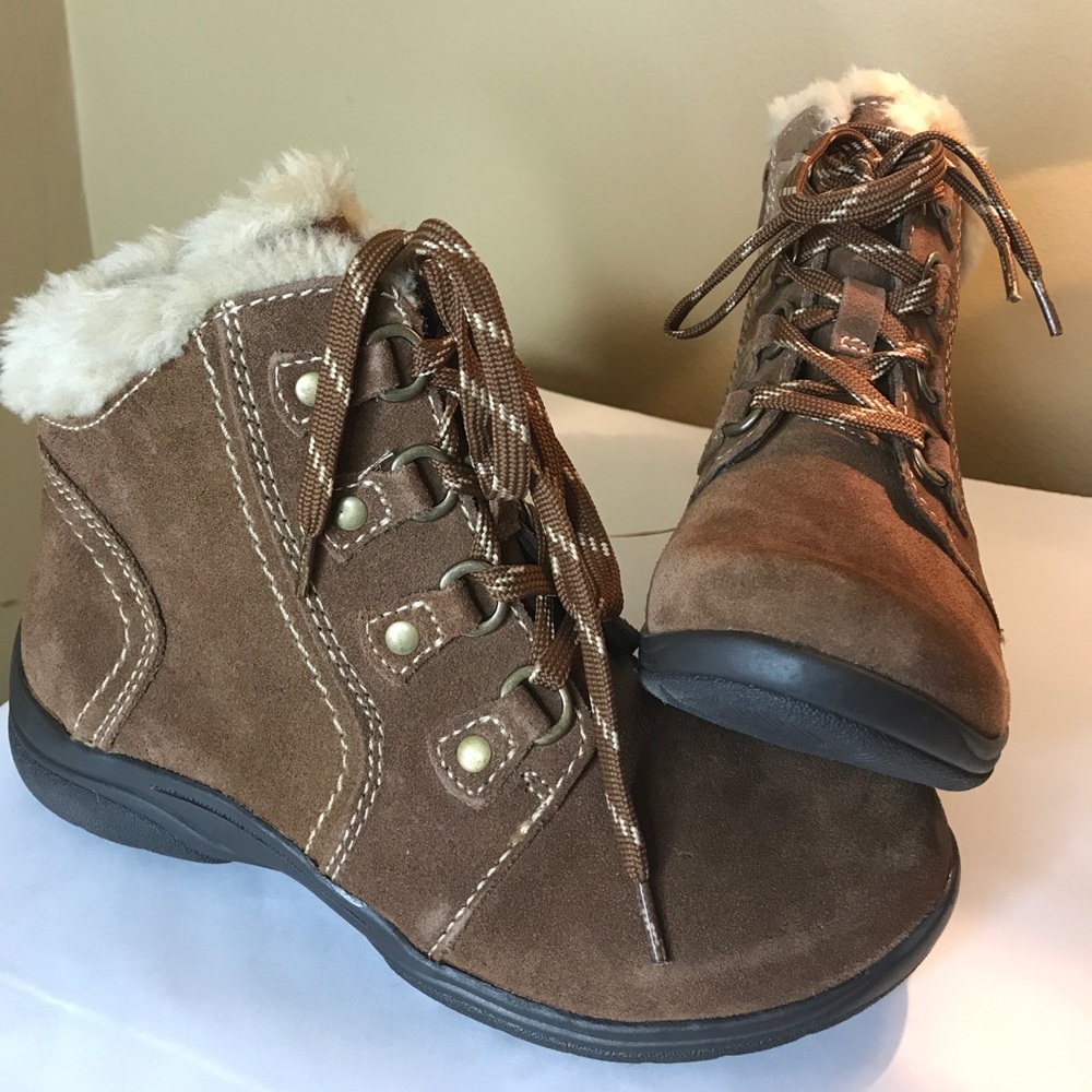 NWT! Earth Origins booties