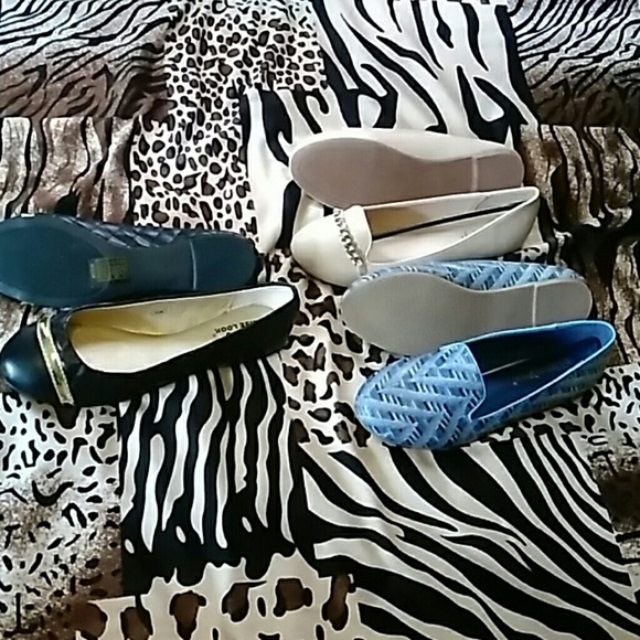 Woman cute casual flats! Bundle deal 3 for 1 - Picture 2 of 2