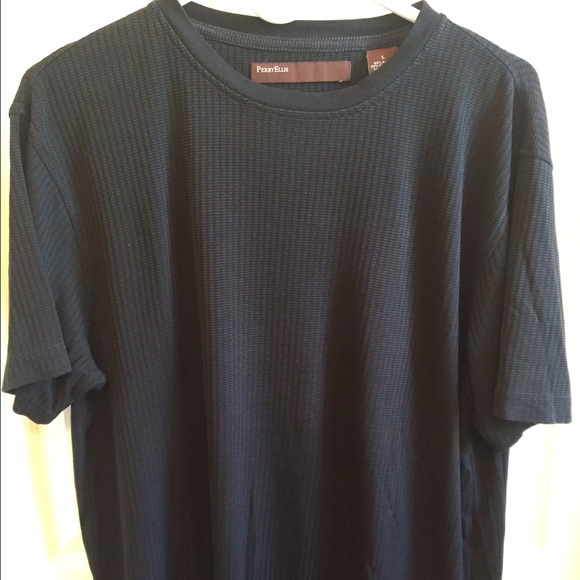 Black textured Perry Ellis tee - Picture 2 of 4
