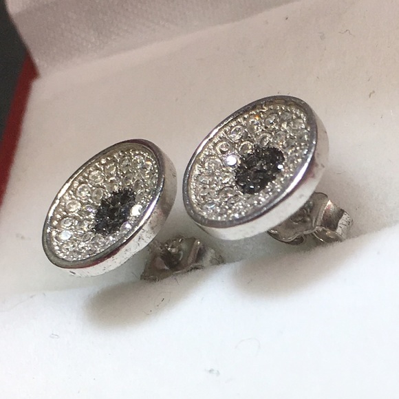White & Black Cubic Zirconia Silver Round earring - Picture 3 of 4