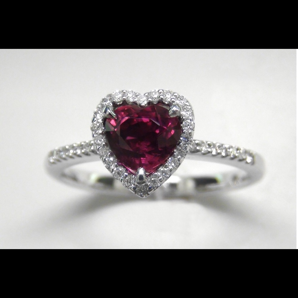 Natural Ruby Ring - Picture 1 of 1