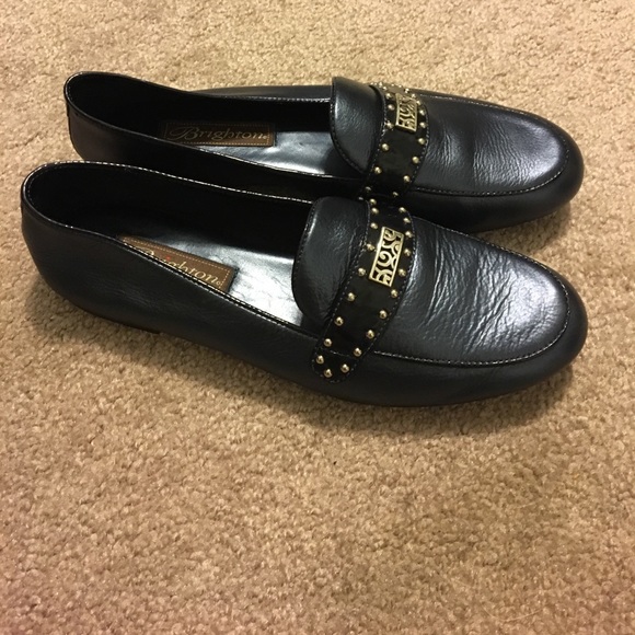 Brighton Shoes - Beautiful Brighton flats💜🌺