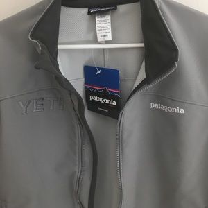 Patagonia grey windproof jacket