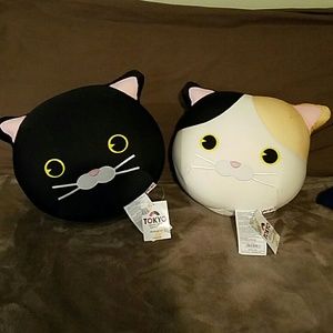Pair of Kawaii cat plushies!