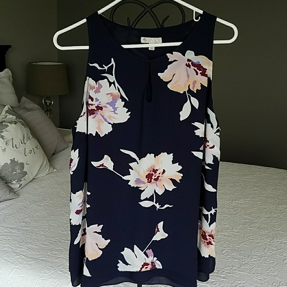 Lila Rose floral top