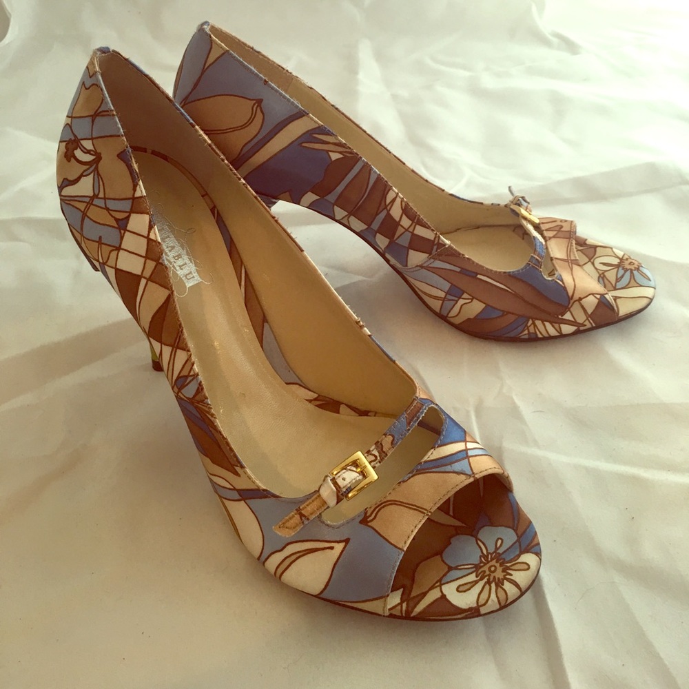 STELLABLU MULTICOLOR HEELS.