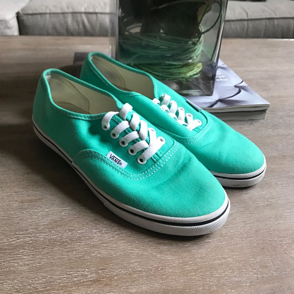 Van's, Women's 6.5 - great condition!