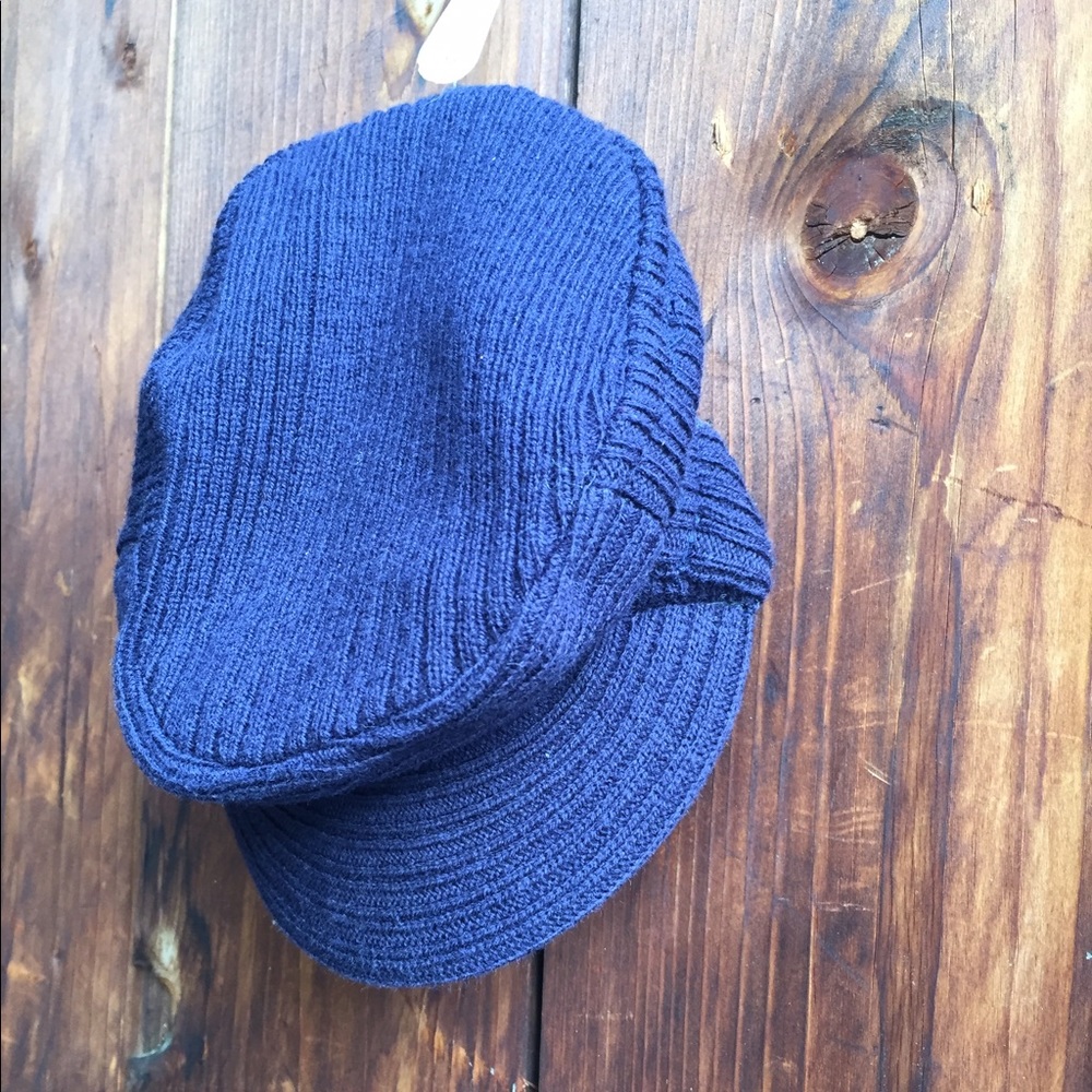 0-6 months boys/ girls military style knit hat NWT