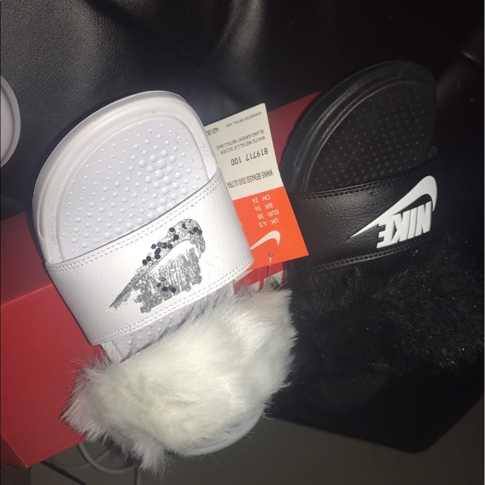 Custom Nike Slides 😍