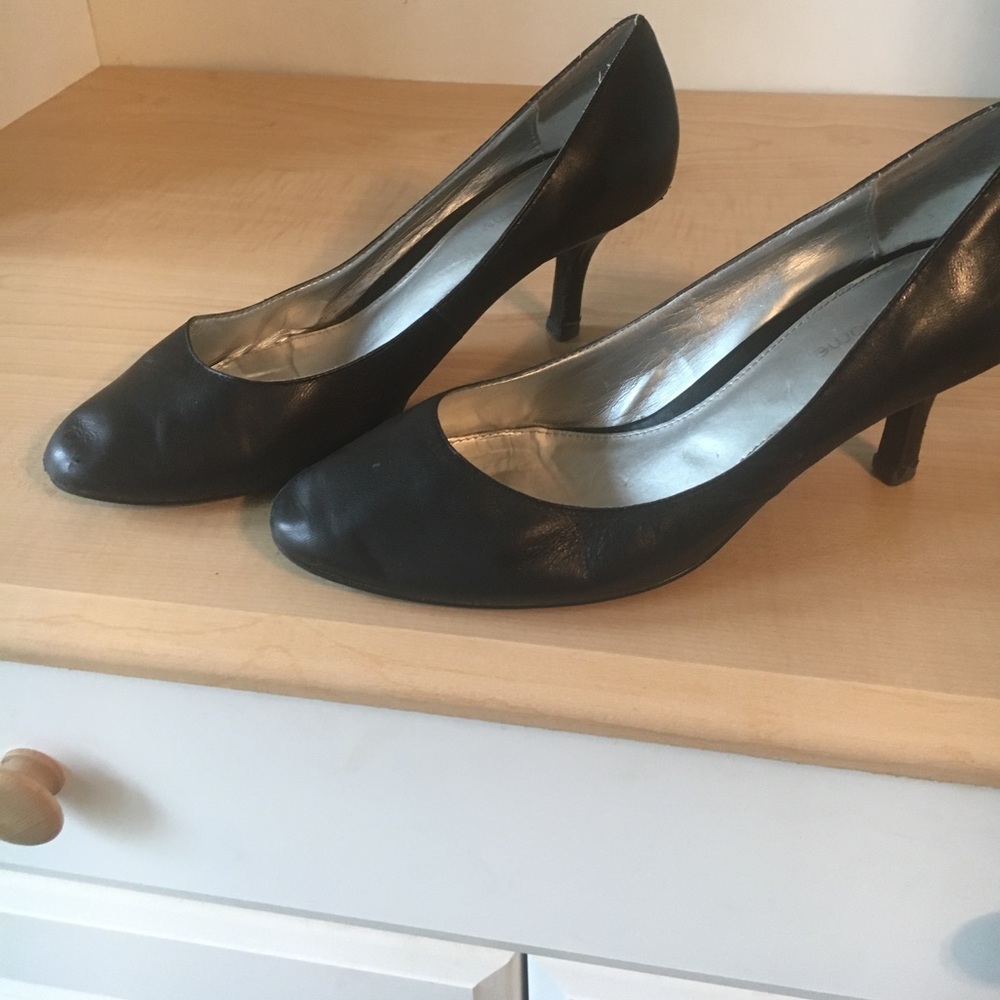 Liz Claiborne black heels - Picture 1 of 4