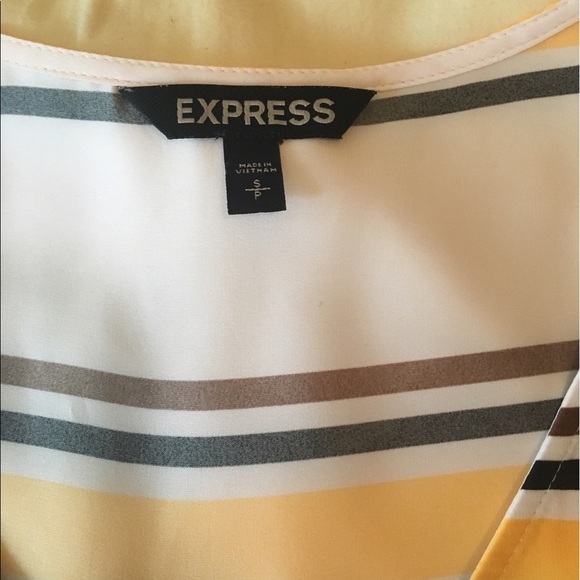 Small Express Blouse - Picture 3 of 5
