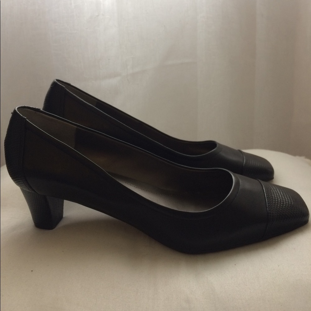New Easy Spirit quinlan pumps size 6.5 - new !