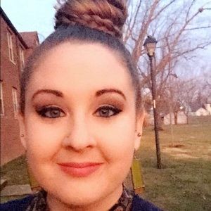 Meet your Posher, Katie