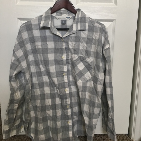 Old Navy Tops - Old navy size large boyfriend shirt